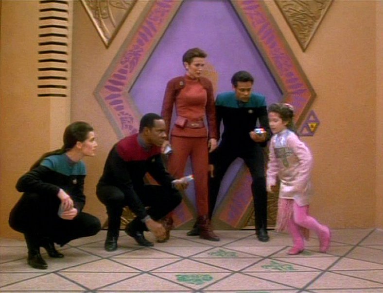 Allamaraine, count to four; Allamaraine, then three more; Allamaraine, if you can see... this episode. Then I feel very, very sorry for you hearing Sisko sing this in falsetto.